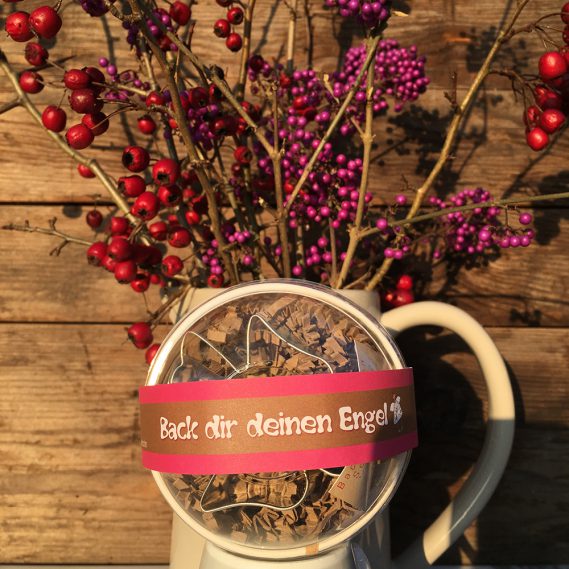 Schutzengel und Weihnachtsbäume: Himmlische Begleiter zur Weihnachtszeit