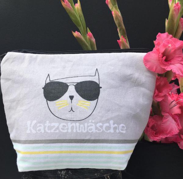 Katzenwäsche