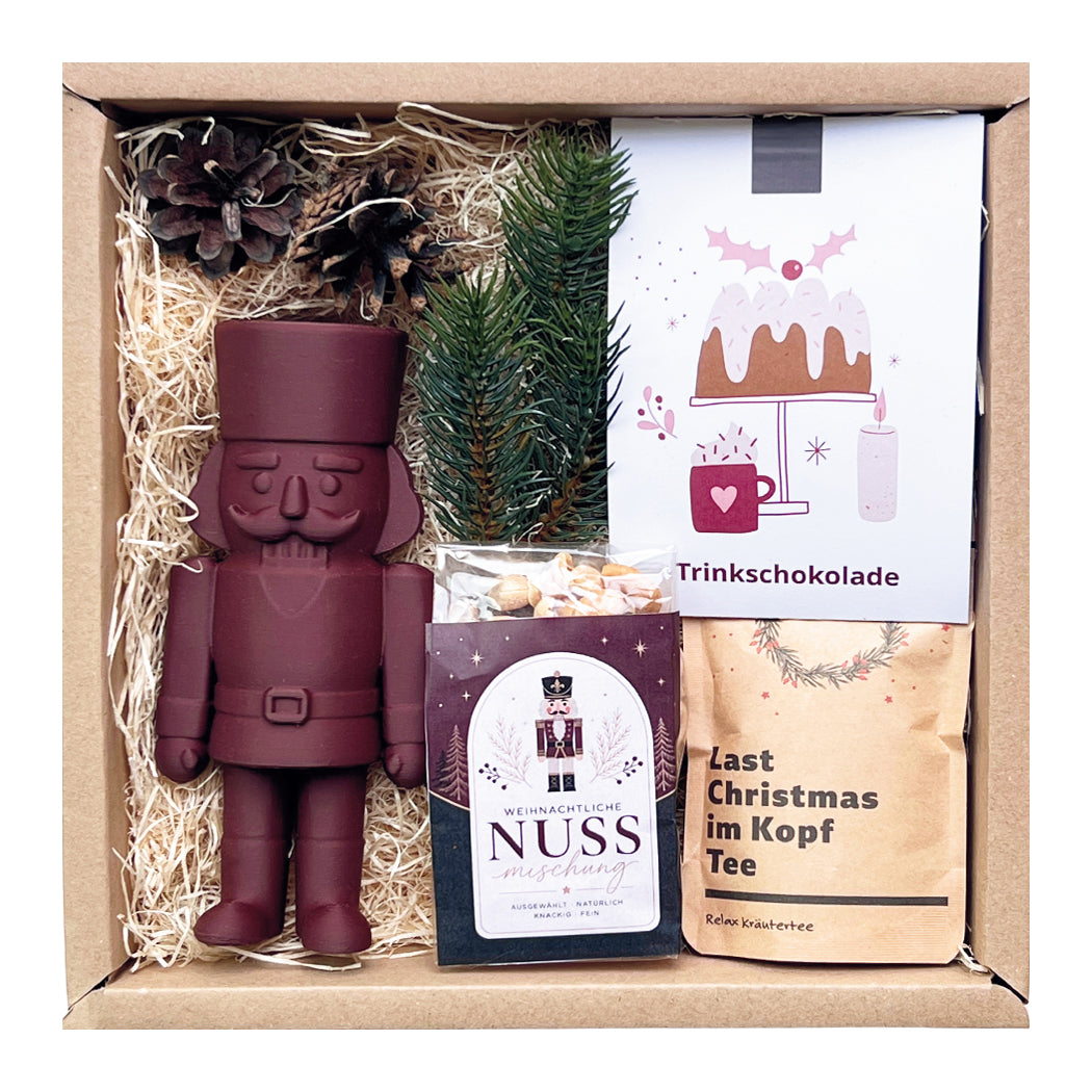 Nussknacker Box mit Nussknacker Deko Figur, Nussmischung, Weihnachtstee und Trinkschokolade