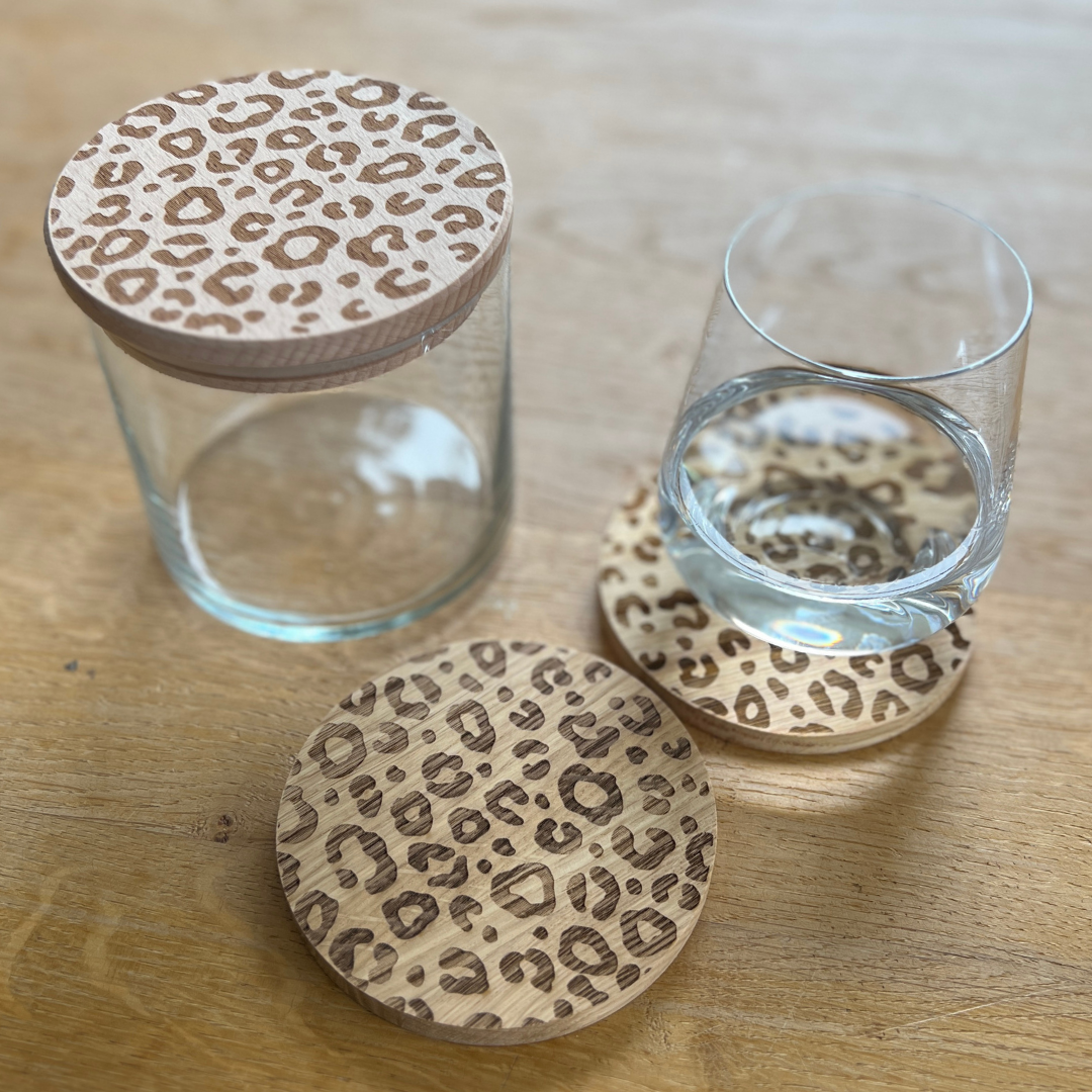 Glasuntersetzer mit Leo Gravur