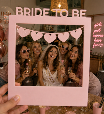 JGA Selfie Rahmen XL Bride to be